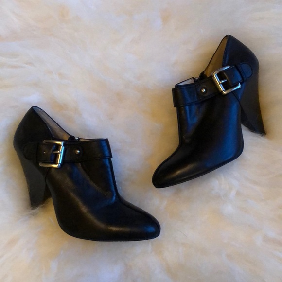 Michael Kors Shoes - PRICE DROP!!!  Michael Kors Annabel Booties sz.8